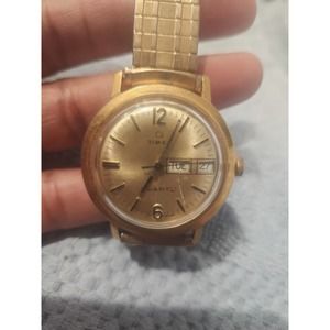 Vintage 1970s Timex Q Men's Quartz Watch‎ 97860 06477 (Not Working)